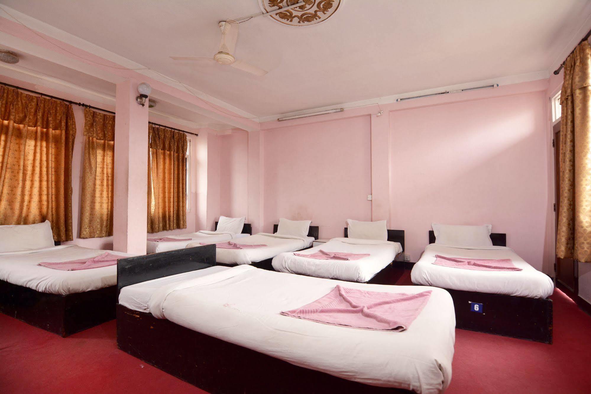 Hotel Silver Home Kathmandu Exterior photo