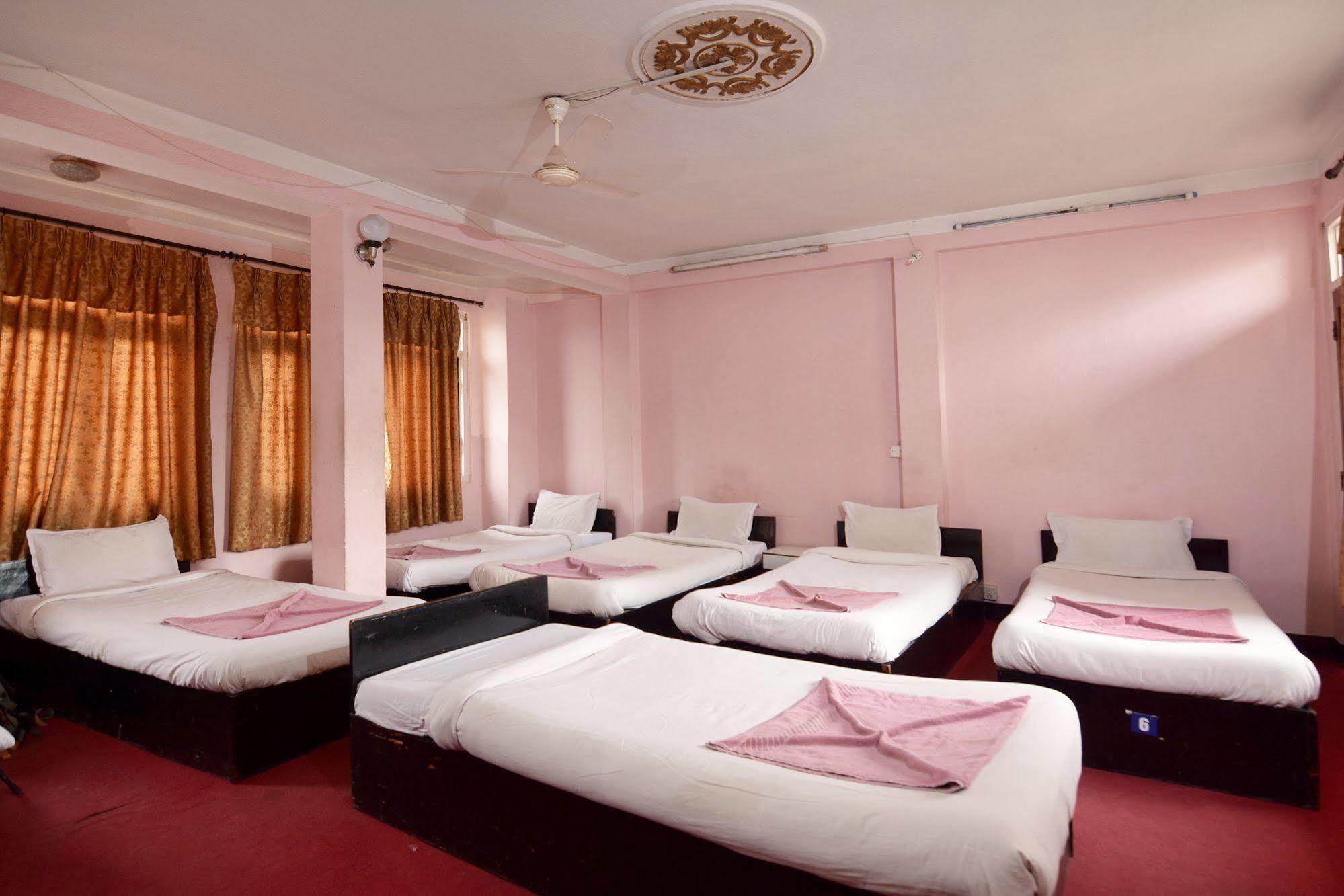 Hotel Silver Home Kathmandu Exterior photo